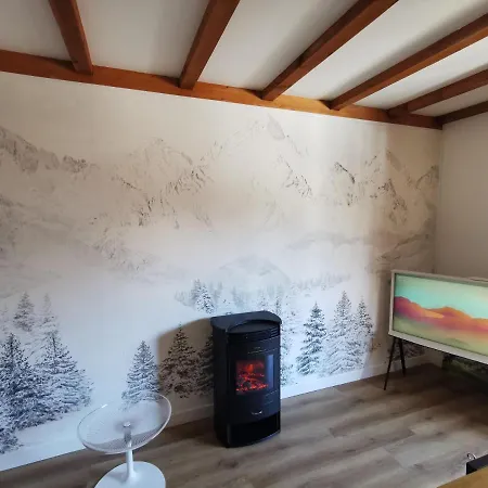 Chalet Rosebud, Adorable Et Confortable Petit Chalet Jausiers